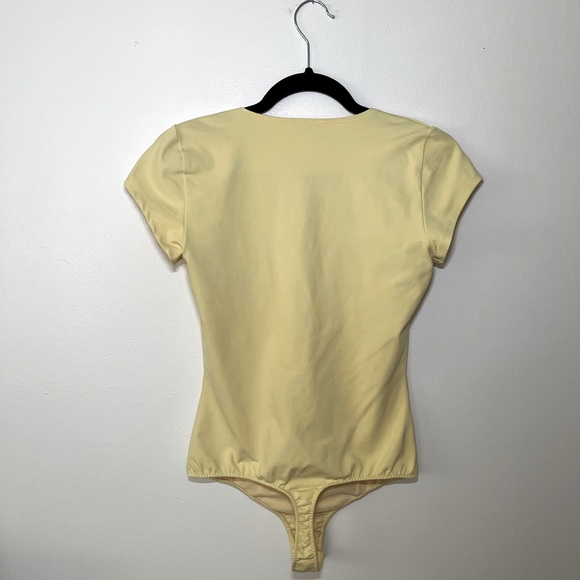 Free People Square Eyes Pale Yellow Bodysuit. Size Small - Picture 6 of 7
